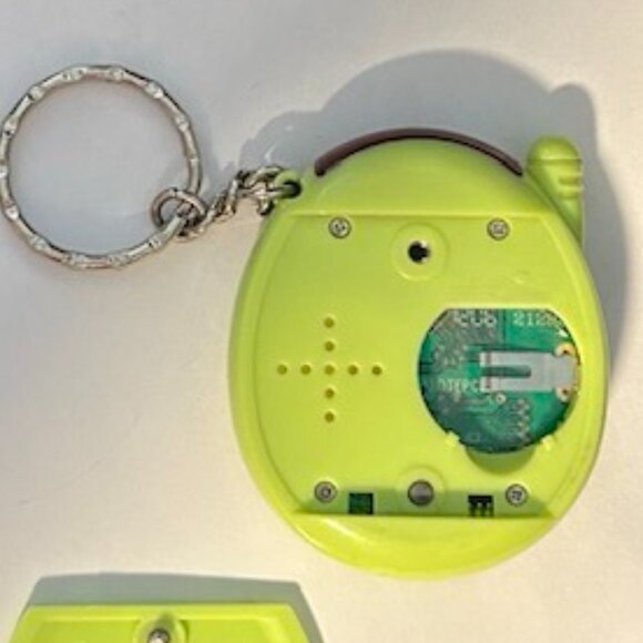 Bandai Tamagotchi Connection V3 Tropical Flowers Tested and Working - Picture 4 of 5